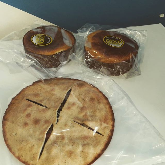 senzaglu_boccea's tweet photo. Torte al formaggio e pizza rustica con verdure stanno per terminare...se vi servono è possibile ordinarle entro le 13.00 di oggi. #senzaglutine #newfood #tortaalformaggio #tortaalformaggiosenzaglutine #msgboccea #pizzarustica https://t.co/00LYW6Qaru https://t.co/0Q5R0KIVbm