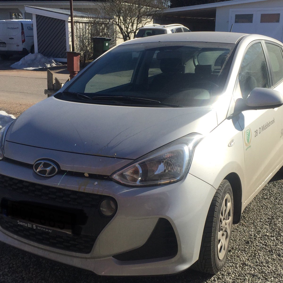 DMiddlebrook_'s tweet image. When the grocery store runs out of eggs for Easter but the @farjestad_bk fans have your back! Happy Easter ! 🙌🏼