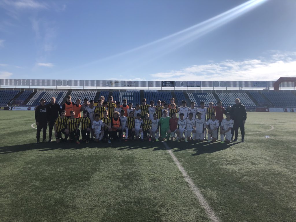 Honka03's tweet photo. Quarter finals tonighy against Liverpool #MICFootball #honka #U15 https://t.co/vAaNvVcDqi