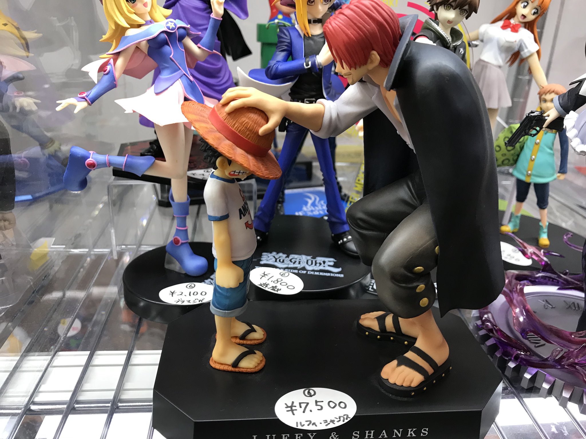 ザ コーナー 旧 パサージュ ワンピースフィギュア ルフィフィギュア シャンクスフィギュア Onepiece Figure T Co 5nsoihic5m Twitter