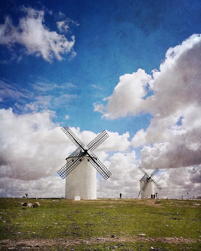 luisonrh's tweet photo. Windmills
.
.
.
#HuaweiMate10 #Snapseed #Mextures #OO #LocurasInteligentes https://t.co/JznLAKuOub https://t.co/ZRchr2Sl2H