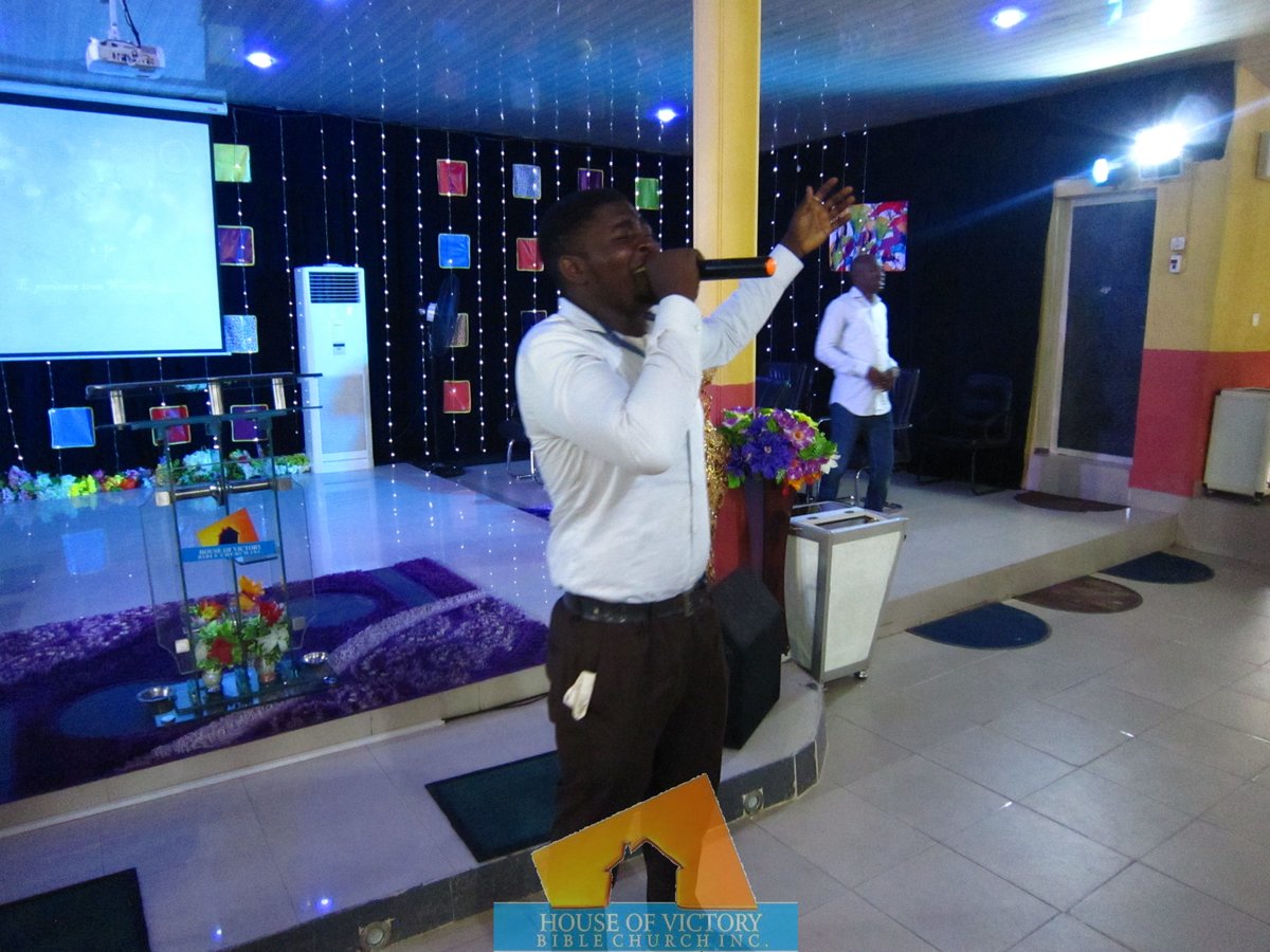 DAY 3 OF ULTIMATE REDEEMERS CONVENTION
EXPERIENCE TRUE WORSHIP.