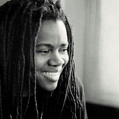 Happy Birthday Tracy Chapman 

Tracy Chapman - Talkin\ Bout a Revolution

 