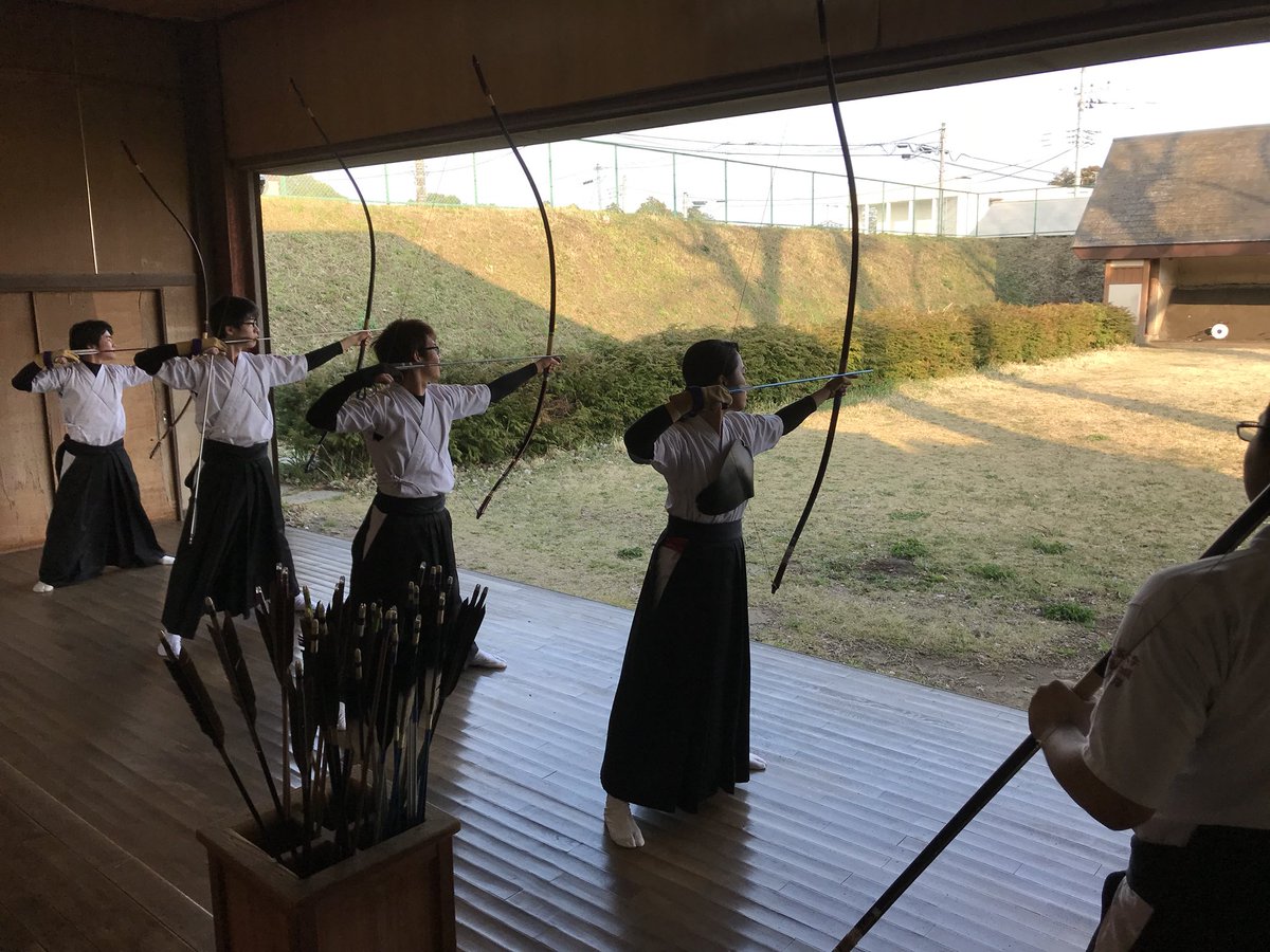 茨城大学弓道部 広報係 3 30には群馬大学さんに来ていただき練習試合を行いました また試合後には合同練習を行い 充実した練習が行えました 群馬大学の皆さんありがとうございました 茨城大学弓道部 広報係 3 30には群馬大学さんに来ていただき練習試合を行いました また試合後には合同練習を行い 充実した練習が行えました 群馬大学の皆さんありがとうございました