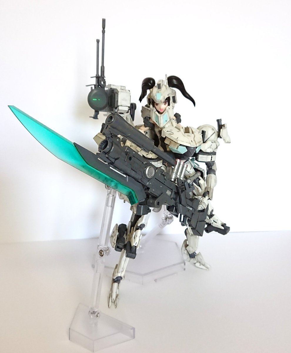 #今月作ったプラモ晒そうぜ 
3人も増えた(*'ω`*)

新しい娘の完成は来月かな(:3_ヽ)_ 