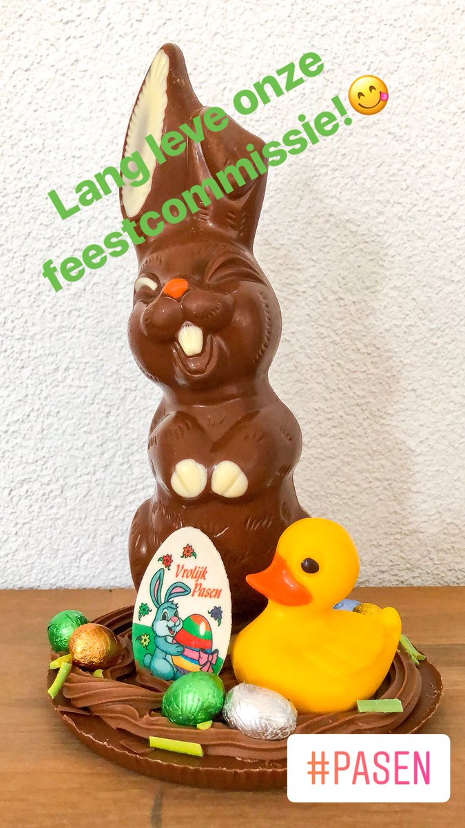 Onze feestcommissie weet ons steeds weer te verrassen! 😋 Wil jij ook zo’n lekkere verrassing, of gewoon gave teamuitjes, een toffe baan en gezellige collega’s? Solliciteer dan op één van onze vacatures! db-m.nl/vacature #bouwmanager #communicatieadviseur #vacature