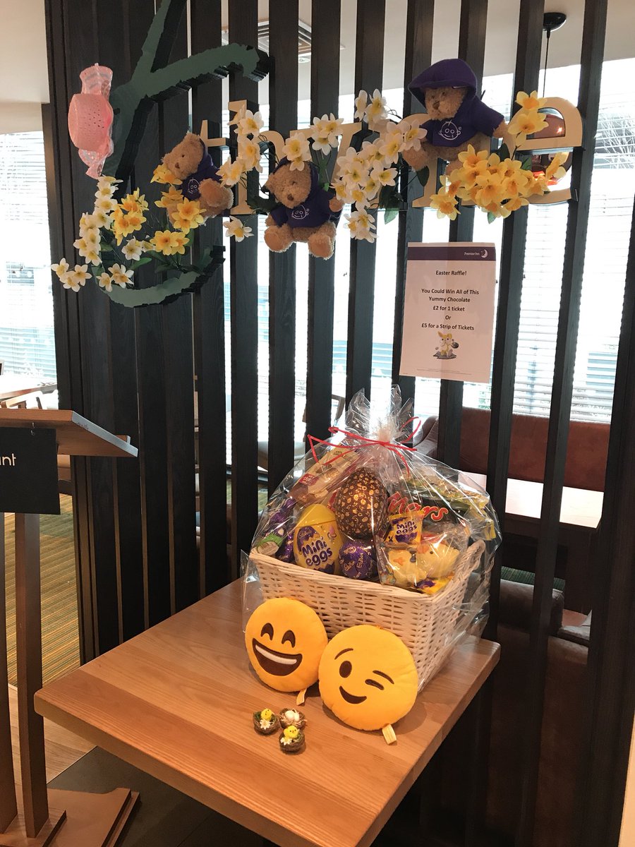 Easter fun at Media City 🐣 looking forward to announcing the winner of this yummy hamper on Monday!! Happy Easter everyone. <a href="/turquise_sky/">Nilgun E. Gregory</a>  @RoLouise88  <a href="/SDEBDD/">simon ewins</a>