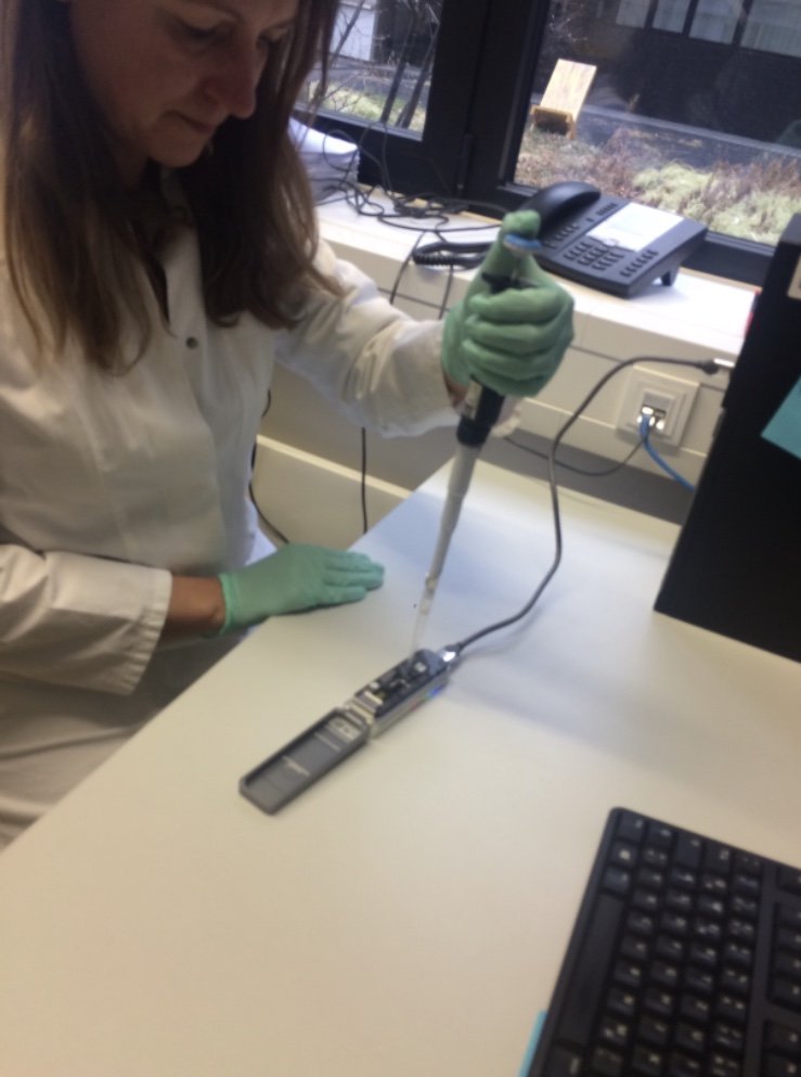 OProseq's tweet photo. #ProseQo Lab work on manopole sequencing @Alacris Theranostics #Genomics #sequencing #plasmonics #Europe@fet_eu https://t.co/o2z102yvZh