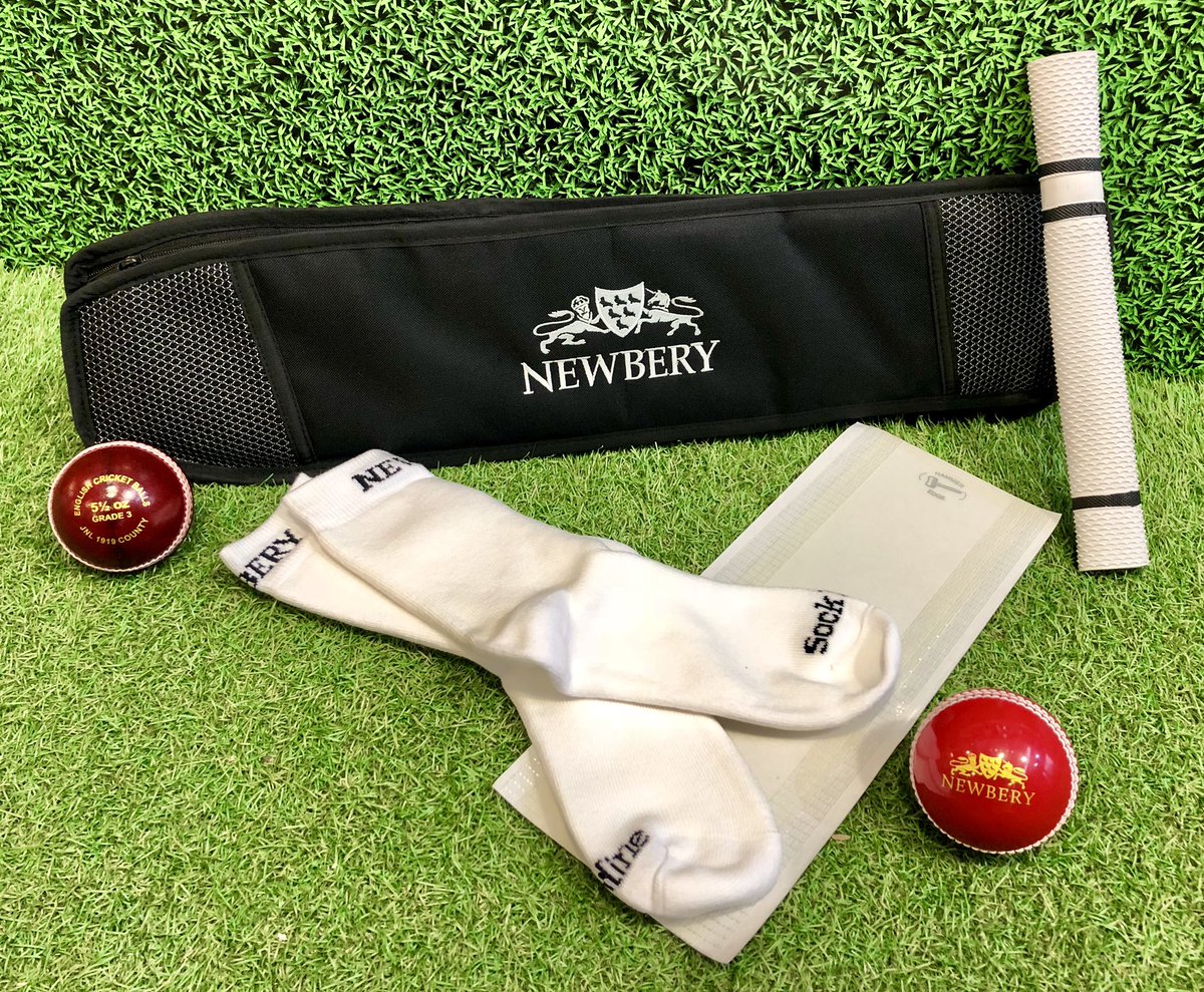 Newbery_Cricket's tweet photo. 🐣 Happy Easter 🐣

To celebrate this occasion we are giving you the chance to win all these goodies in our Easter hamper! Simply Follow and RT to be in with a chance to win. Winner will be picked at random and announced Easter Monday at 1pm. Good Luck 👍 #TeamNewbery https://t.co/uQ0AWJnWYO