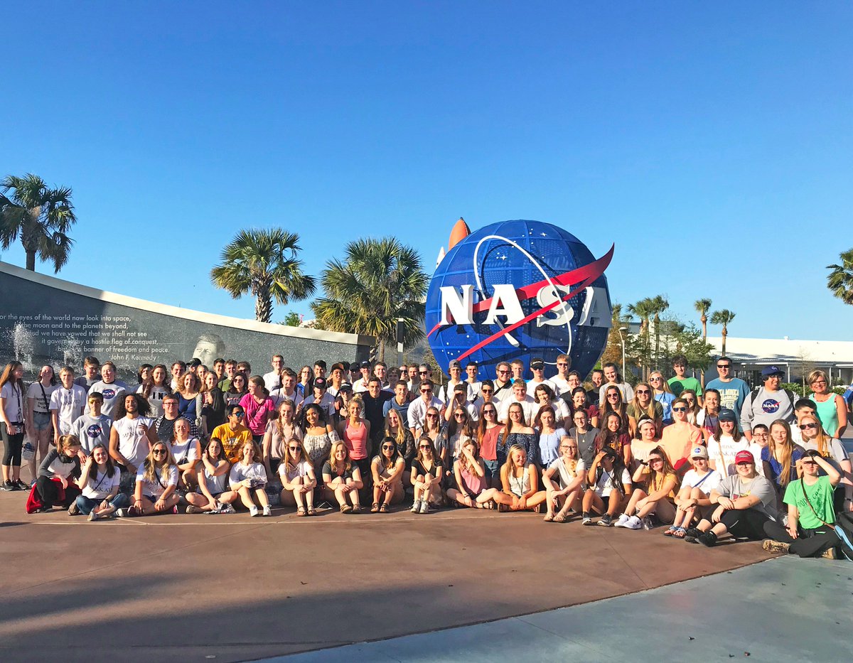 Music Contact International tweet media