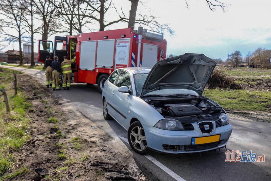 🚨 Brandweer blust kleine autobrand aan de Westzoom in #Lunteren 112.press/QMvXGV 112Ede https://t.co/We0qtKjeDM