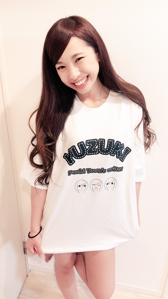 にゅーデザインのTシャツが届きました(∩´∀`∩) 私がXLを着るとこう