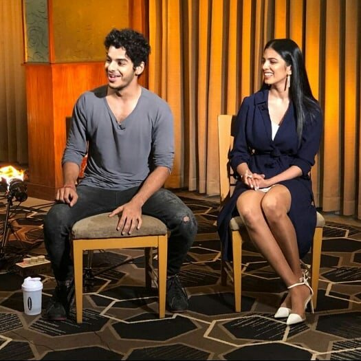 IshaanKhatterFC's tweet photo. #BeyondTheClouds interview!
@imIshaanKhatter #MalavikaMohanan #BTCPromotion . .
.
.
.
#BeyondTheCloudsPromotion #ishaan #ishaankhatter #malavikamohanan https://t.co/JZWEfIMgLZ