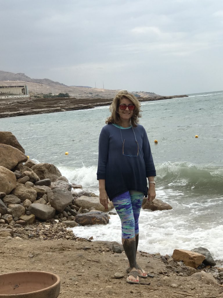 RimaIskandarani's tweet image. #deadsea #mudding #justabitoffun #vacationing #cannotwait #stormysky #stormyweather #lookbutdonttouch #beauty #blues #notyouraverage
