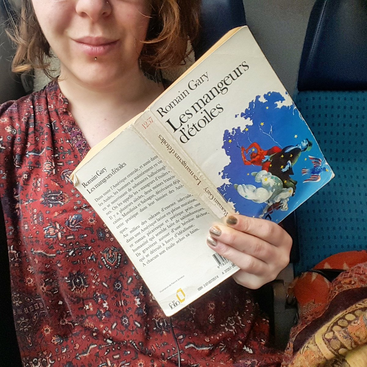 SandrineGraf's tweet image. Après je me remets au travail. #PauseMiam #VendrediLecture