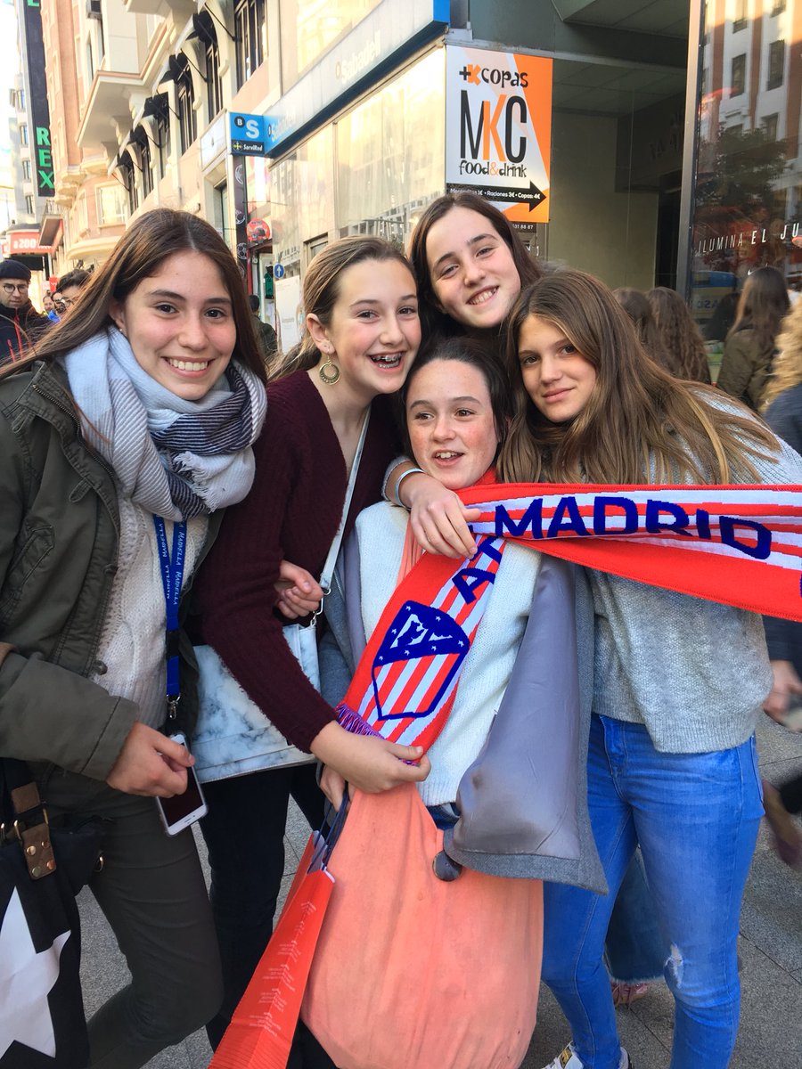Club_Sierramar's tweet photo. 2ºESO de Sierramar en Madrid y Segovia de convivencia con @club_lacaleta @ClubAlama @rumblar @AlmedinaClub https://t.co/PGLvRTi7O0
