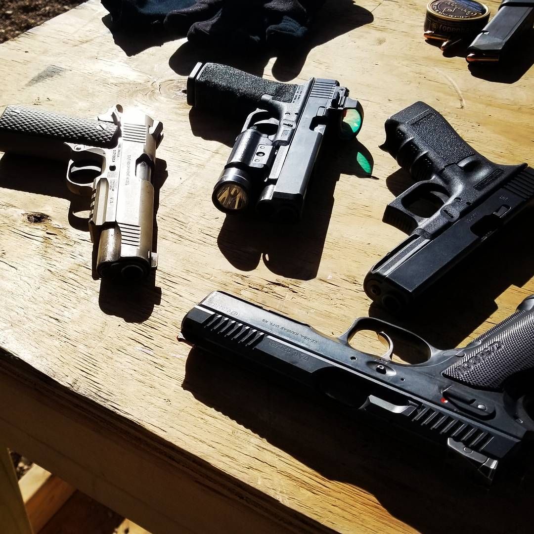 CapableInc's tweet photo. Choose wisely.
#Capable #CompEDGE #CompEDGEtraining #ENDStrength #shoot #shootstraight #shootfast #lift #liftandrun #liftandrunandshoot #dosomethingdifficult #cz #shadow2 #glock17 #glock34 #1911 #recon #specialforces #rltw #oaf #pewpewlife
@compedgeperformance https://t.co/iEIPtG0AHN