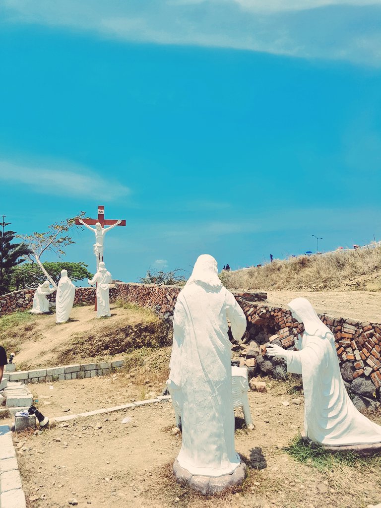 deejayolivar's tweet photo. “God made him who had no sin to be sin for us, so that in Him we might become the righteousness of God.” 2 Cor 5:21.  #GoodFriday #MonteMaria #Holyweek2018 https://t.co/ZGzS6FF6sU