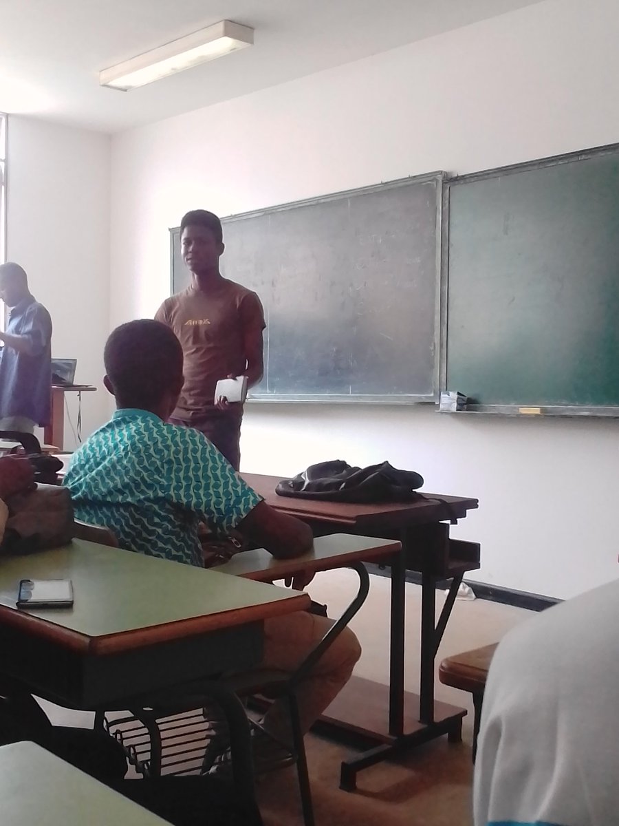 ArianeDjeupang's tweet image. @LeSeedMag  
#Seed
#Seedinnov
#InvolvesInnovationMind
Presentation des differents managers de chaque branche  L1, L2, L3