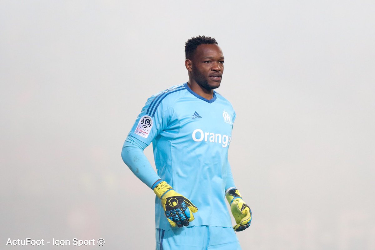 Steve Mandanda : « Avant que j’arrête le foot, il faut que je marque. Et je vais marquer ». (Canal+)