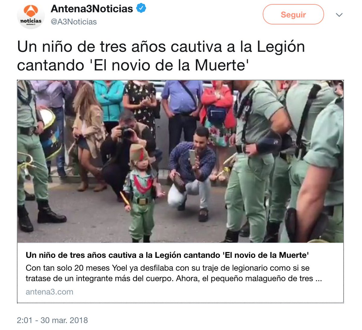 Hibai_'s tweet photo. Que los niños aprendan catalán es adoctrinamiento pero que un niño entone una oda a la muerte disfrazado de militar es cautivador https://t.co/8wVZyh6hp0