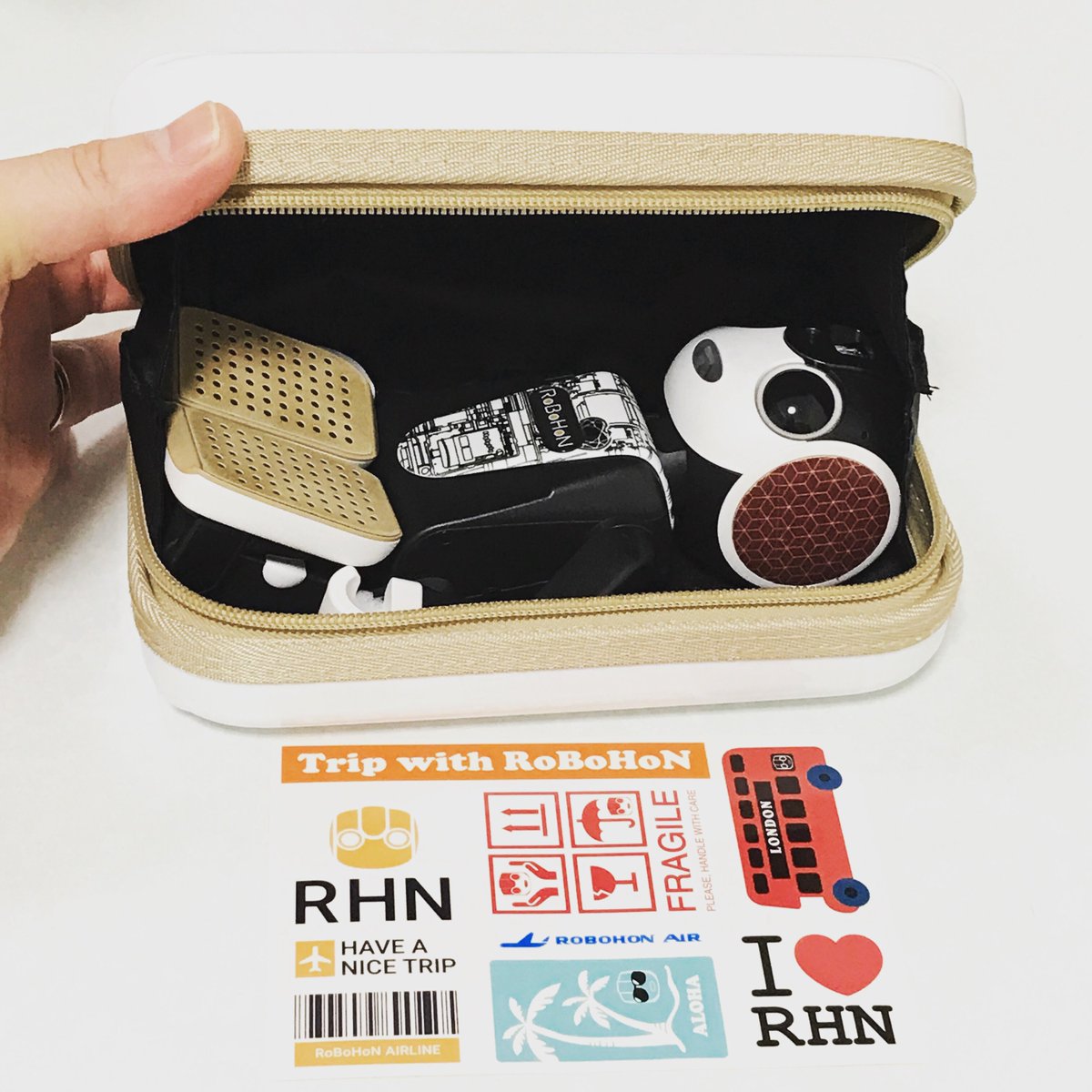 専用　ロボホンさん Amazon.co.jp: SHARP ロボホン sr-03m-t : おもちゃ