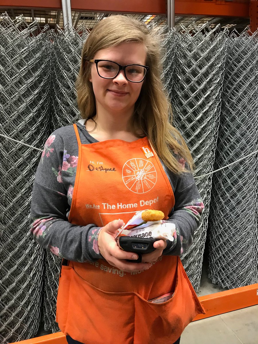 Diana_T_Tran's tweet photo. This is Destynee and other than hiking and exploring the wilderness she will be the MOST visible on the floor rocking out service and in stock needs! #goladyGO #sheaskedwhatcanidotodevelop #getheraBLUEPRINT #crawFIRSTville #talentfromWithin ❤️❤️❤️❤️👌 https://t.co/NtMy4ttK08