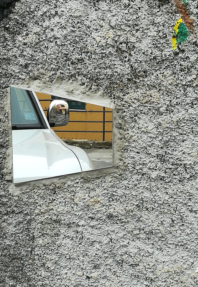 Fra55oni's tweet photo. #Mirrors #murale #sanbart #StreetArt #liguria https://t.co/SEmwahn75S