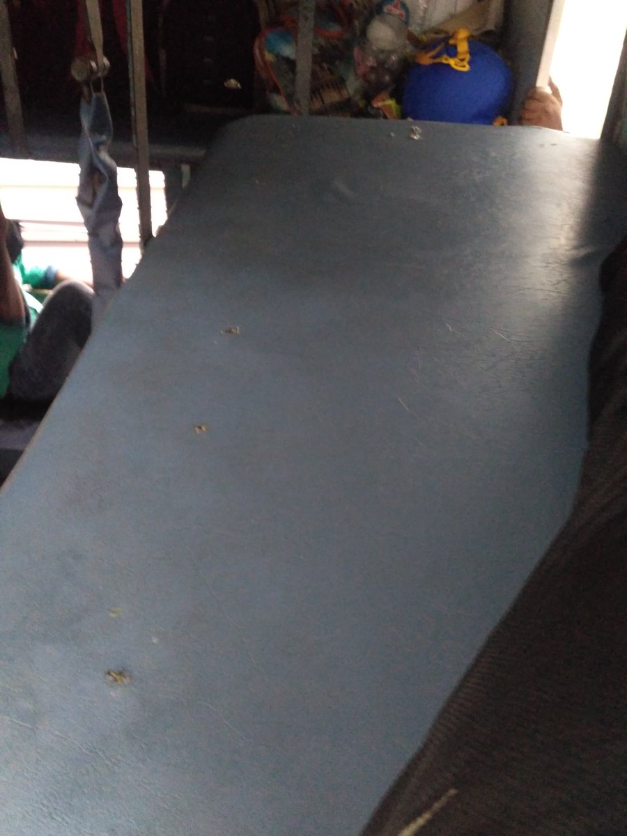 harpreet9497's tweet photo. The condition of my birth is not managable, the seat has a lot of spines coming up that it is been hurting me since morning. 
Travelling in Yesvantpur SF Express pnr 4143135969.
Please provide solution as soon as possible.
@RailMinIndia @RailwaySeva @PiyushGoyal https://t.co/ykQGAwMTMI