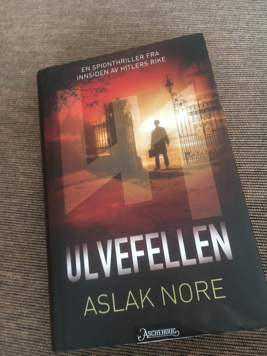 tomhol's tweet photo. Nybakte boller, kaffe og de siste kapitlene fra denne boka som jeg har gledet meg til å lese i påsken. Nå håper jeg på flere bøker fra @aslaknore  Går det en å ønske seg en oppfølger til En norsk spion? https://t.co/WA5yTpk4dO