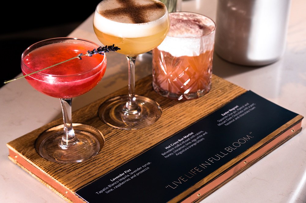 TheMayFairHotel's tweet photo. It's time to have a very Good Friday in @May_Fair_Bar. Our Easter flight includes a Lavender Fizz, Hot Cross Bun Martini and our Easter Negroni ✨ #EasterFlight #MayFairBar https://t.co/c40JdLoFCp