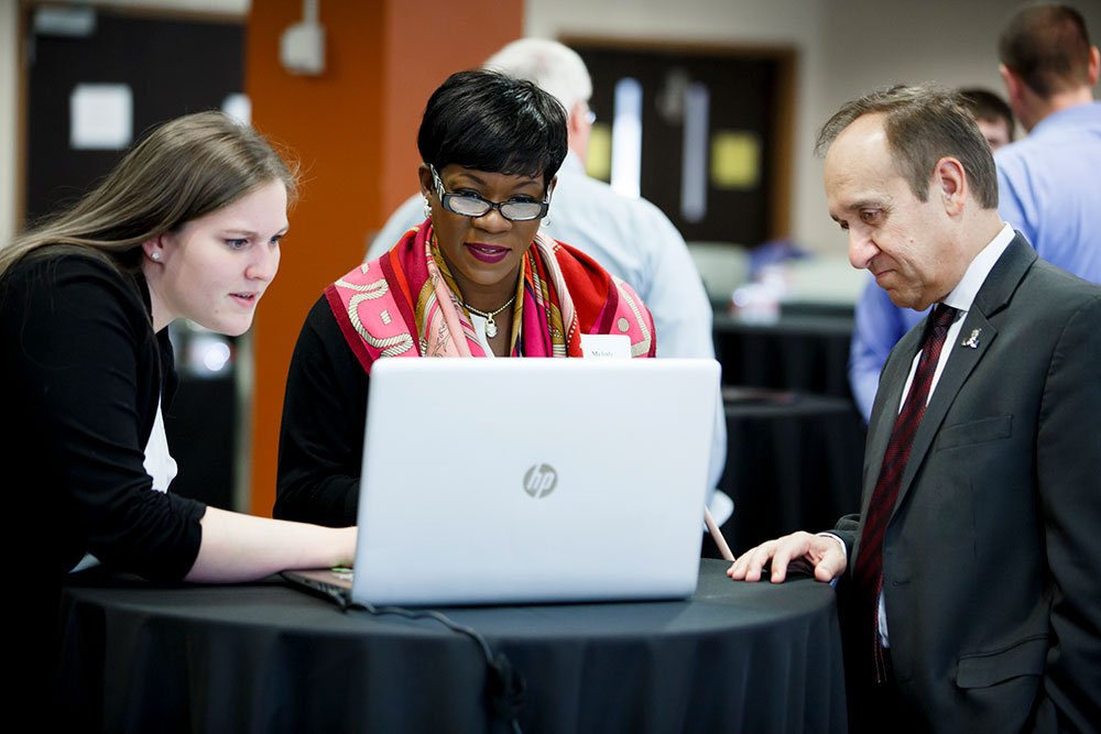 On Monday, I had the pleasure of learning about @IUPUI student experiences in the <a href="/DukeEnergy/">Duke Energy</a> #STEM Internship Program. Check out more photos from the event: go.iu.edu/1T11