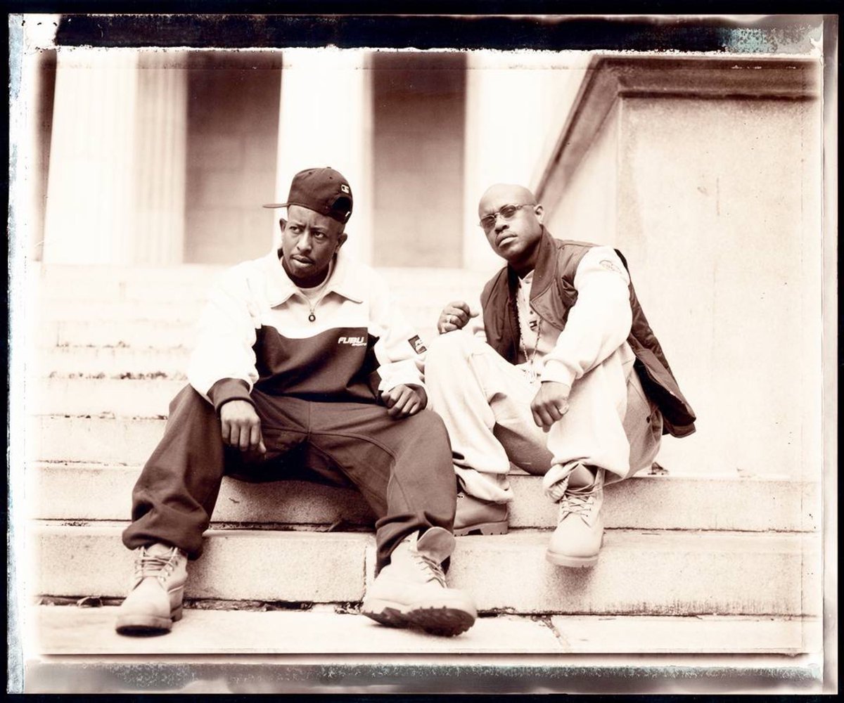 REALDJPREMIER's tweet image. 20 YEARS AGO 1998 THIS WAS SHOT AT OUR "MOMENT OF TRUTH"
ALBUM PHOTO SHOOT BY 
@dannyhastings 
GANG STARR FOR LIFE!
R.I.P. GURU 
#OneOfTheBestYet