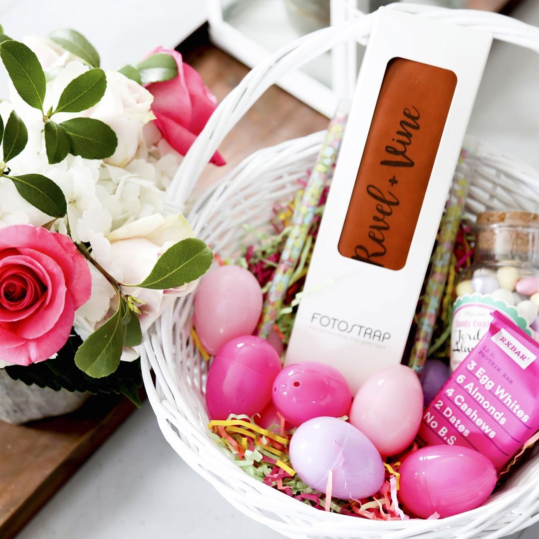 FOTOstrap's tweet photo. The easter bunny really outdid himself this year... #Fotostrap https://t.co/bI8owdOgff