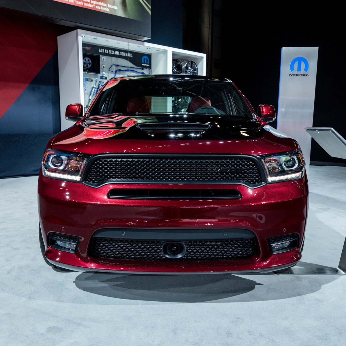 Dodge's tweet image. The golden age of muscle is now. #NYIAS