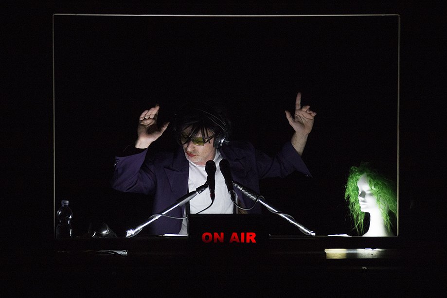 Dall’11 al 22 #aprile siamo al #TeatroVascello di #Roma con tre spettacoli.
11 e 12 aprile: #Igigantidellamontagna, 
14 e 15 aprile: #Amleto+Diefortinbrasmaschine
 dal 19 al 22 aprile: #CanticodeiCantici