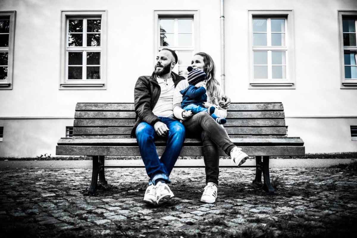 two2teps__'s tweet photo. Family Shooting 📷
#blue #colourkey #classixz https://t.co/lH5bf3pYQM