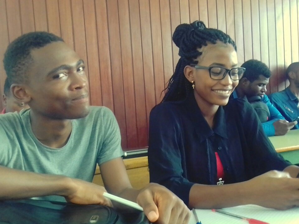 ArianeDjeupang's tweet image. @LeSeedMag 
@CurtisKakeu 
@LTPhen 
@Aurelle_Ingrid 
@ArianeDjeupang 
#Seed
#Seedinnov
#InvolvesInnovationMind
Un couple fier d&apos;accueillir les nouveaux members!😏