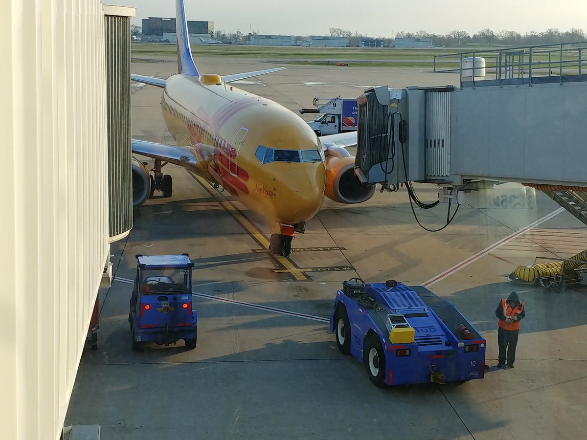 tenpin784's tweet image. Our ride from #kstl to #katl today on @SouthwestAir #wn2101 ... New Mexico One! #N781WN