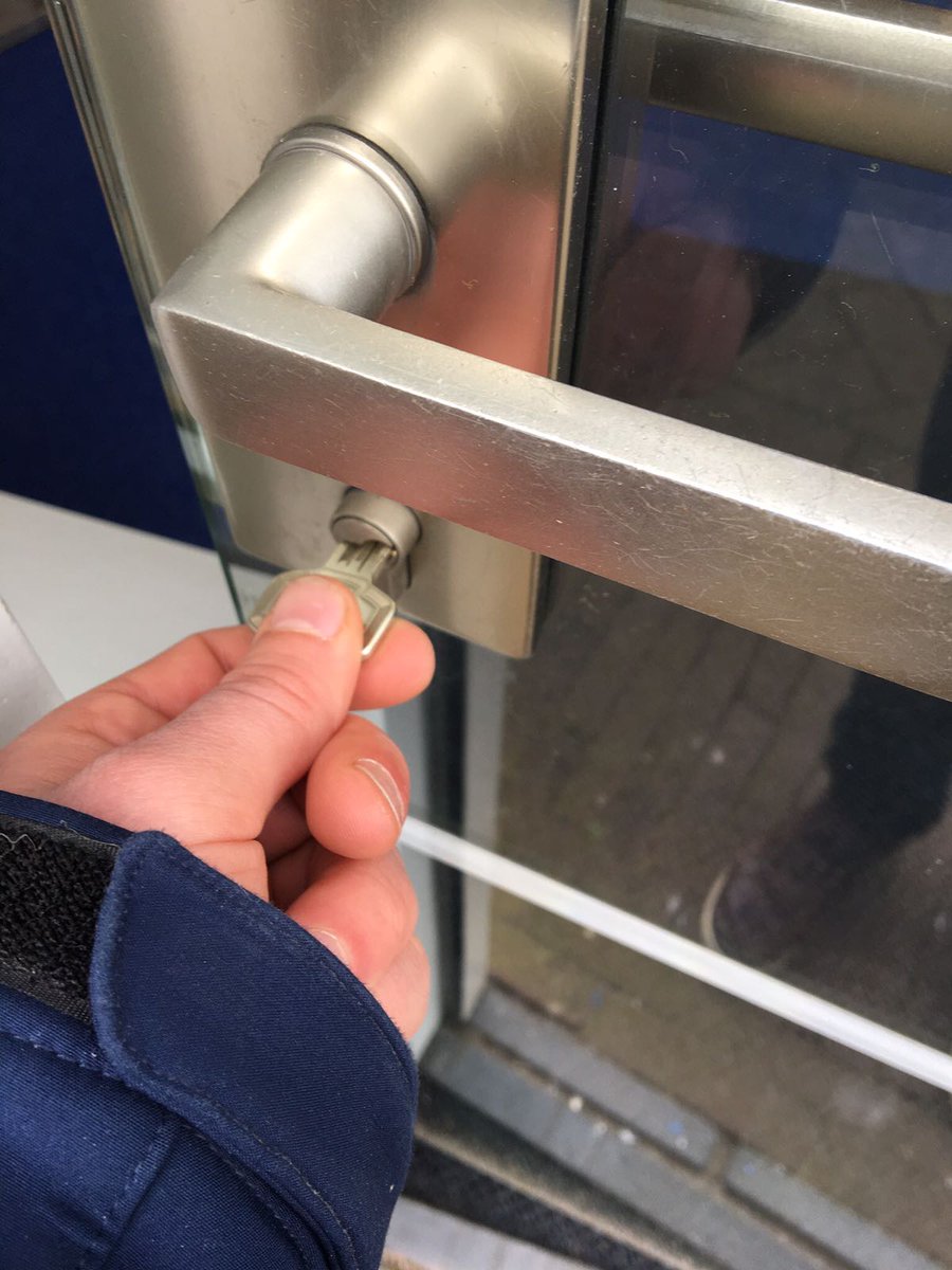 inpersonlv's tweet photo. We hebben een nieuwtje... ;-) https://t.co/q8ukeUkNwE