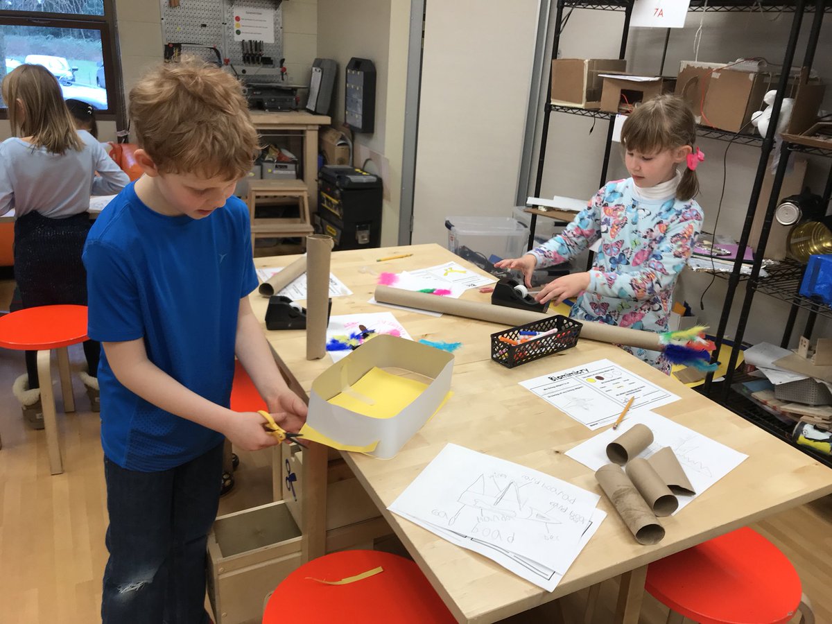 ElemInnovators's tweet photo. First grade designing inventions that use biomimicry. #makered #elemmakers https://t.co/nkwZGtrnQt