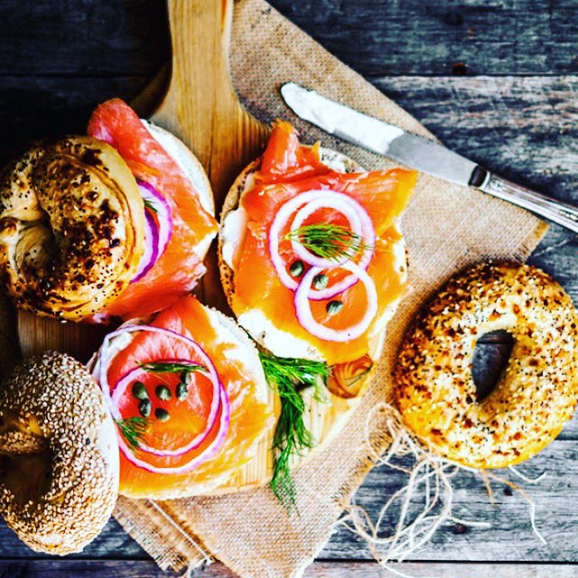 BrunchBubbles's tweet photo. Anyone else craving #bagels? #BrunchBubbles https://t.co/1cTACXSJhU