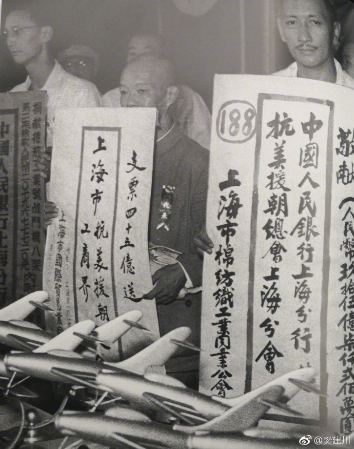 contaxt2 tweet media