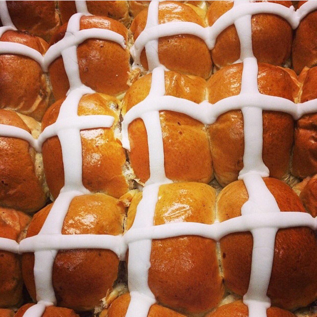 Dating back to the 12th century, buns were marked with a cross on #GoodFriday & have become a symbol for Easter. Hot Cross Buns are a must today! 

#HotCrossBuns #challah #tradition #frenchtradition #breadbaking #Easterbread
