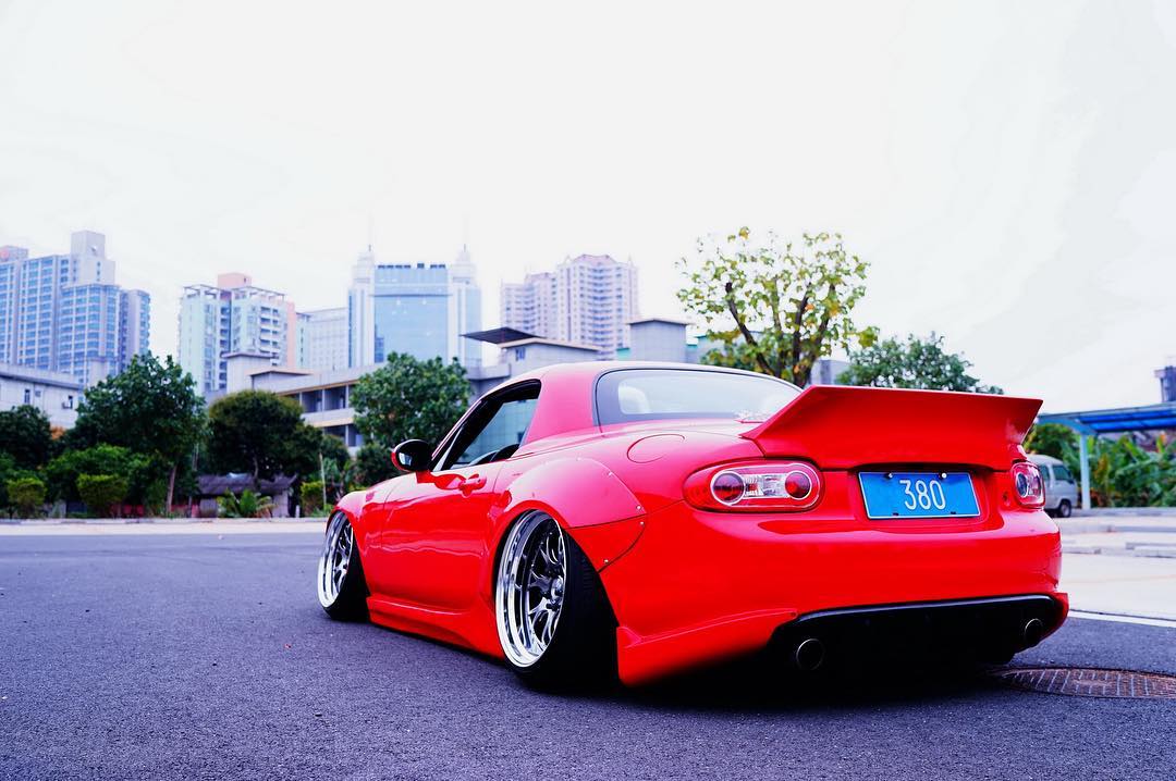 TopMiata's tweet photo. 🔴 IG: ckchuang222 #TopMiata #China 🇨🇳 #ssrwheels #accuair #prht #ncmiata #mazda #mx5 #miata #mazdaroadster https://t.co/MuG1XvulIY