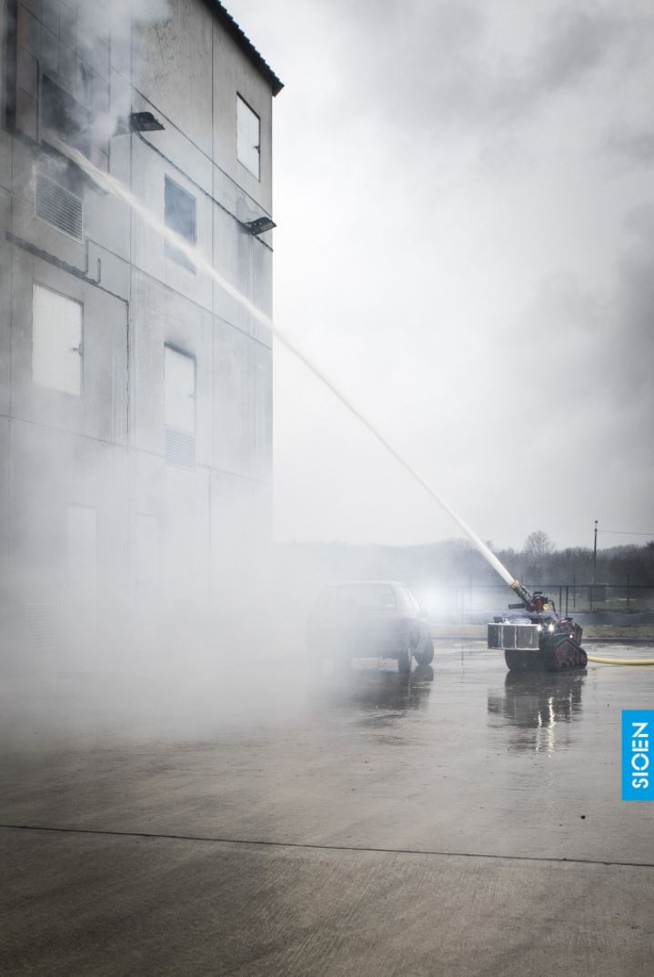 SharkRobotics's tweet image. Démonstration du robot d&apos;extinction à distance le &quot;Colossus&quot; lors de la journée thématique en Belgique.
Remerciement à SIOEN

#sioenindustries #firemen #pompiers #soldatdufeumagazine #belgique #colossus #robotics #sharkrobotics #security #robot #pompierdufutur #pok_fire