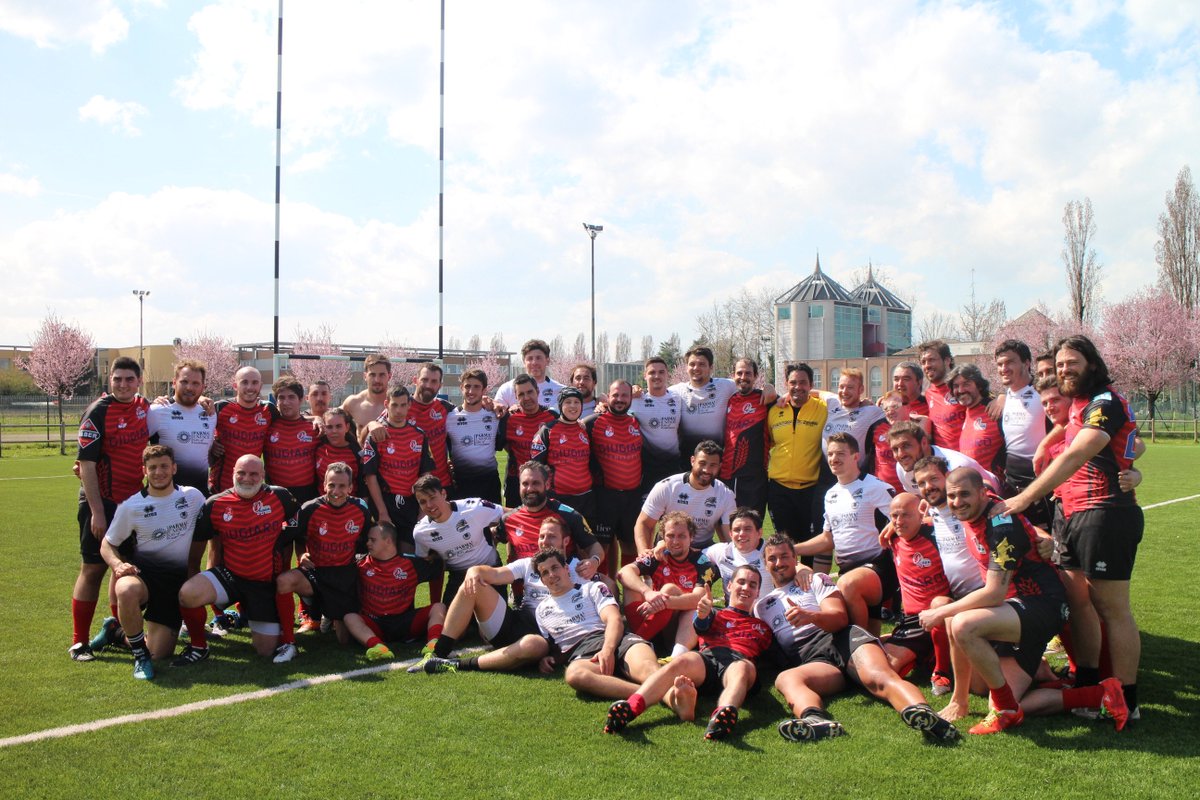 ZebreParma's tweet photo. Gara speciale oggi a Parma tra le Zebre #Rugby e @ChivassoRugby, prima squadra @MixedItalia @Federugby

Giornata speciale per i torinesi che hanno sfidato i bianoconeri con l'aiuto di @Cammellone84 @de_demaan e Di Giulio

https://t.co/VI6mwe3wRR https://t.co/mh4kLJIYSf