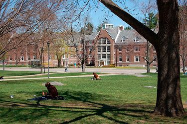 GOVERNING's tweet photo. For the first time, tuition is public colleges' biggest revenue source -- not state funding. https://t.co/9nQjkgTDLJ https://t.co/uNNLHd39UW