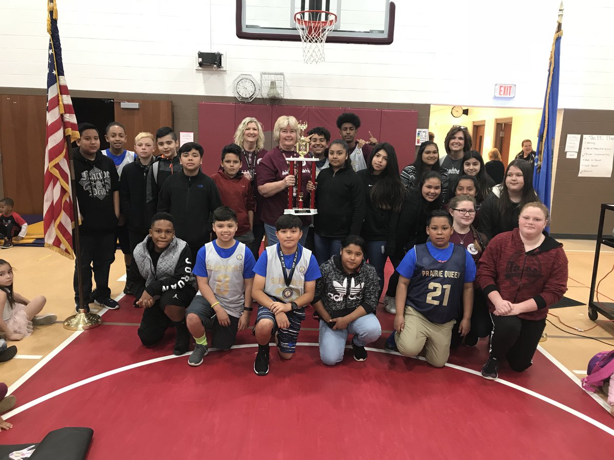 PrairieQueenES's tweet photo. 1st place trophies celebrated this morning!!! Rallyball and boys basketball champs! #lifeatthePQ @OKCPS @LauraLemorris https://t.co/rkNhRWuQQu