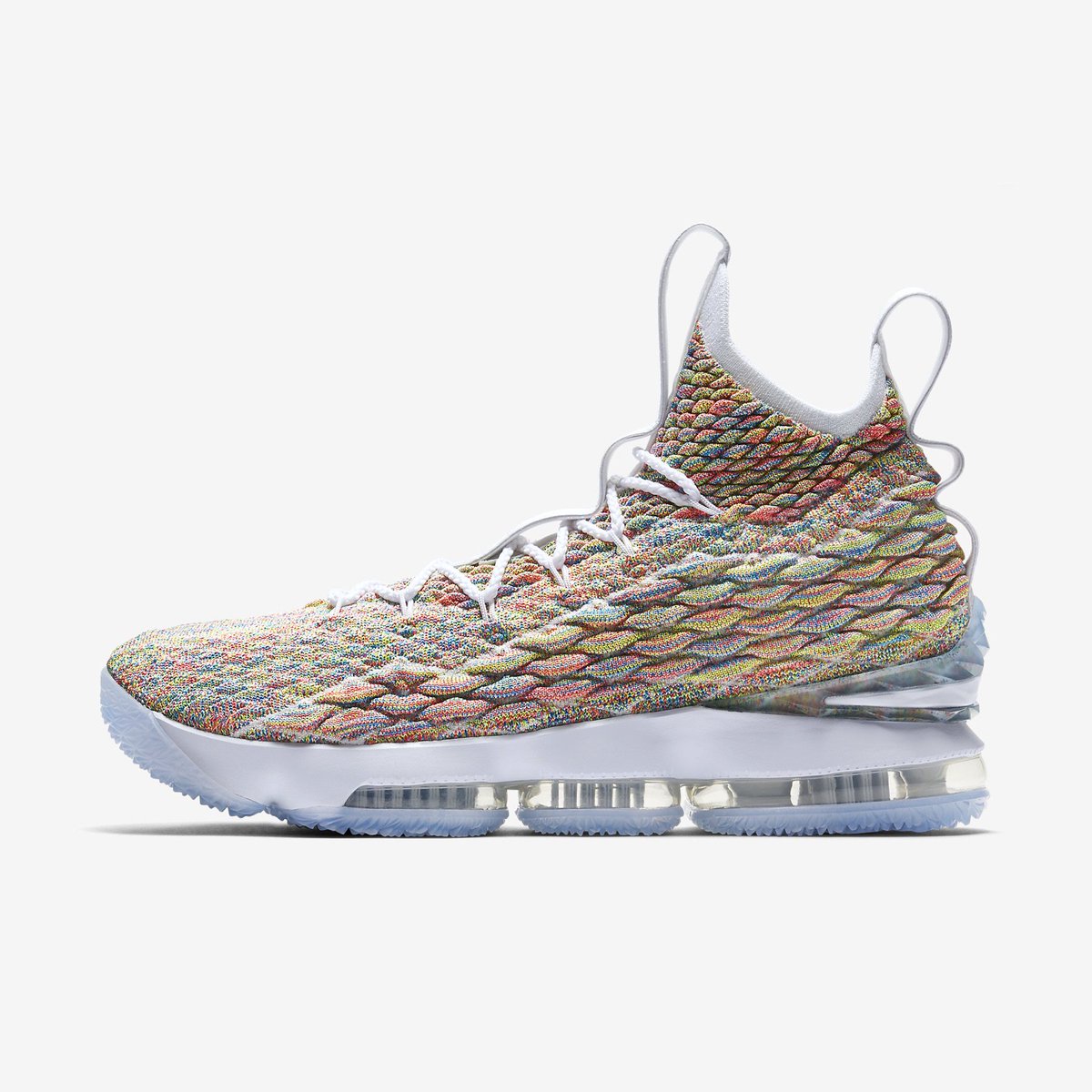 nike lebron 15 footlocker